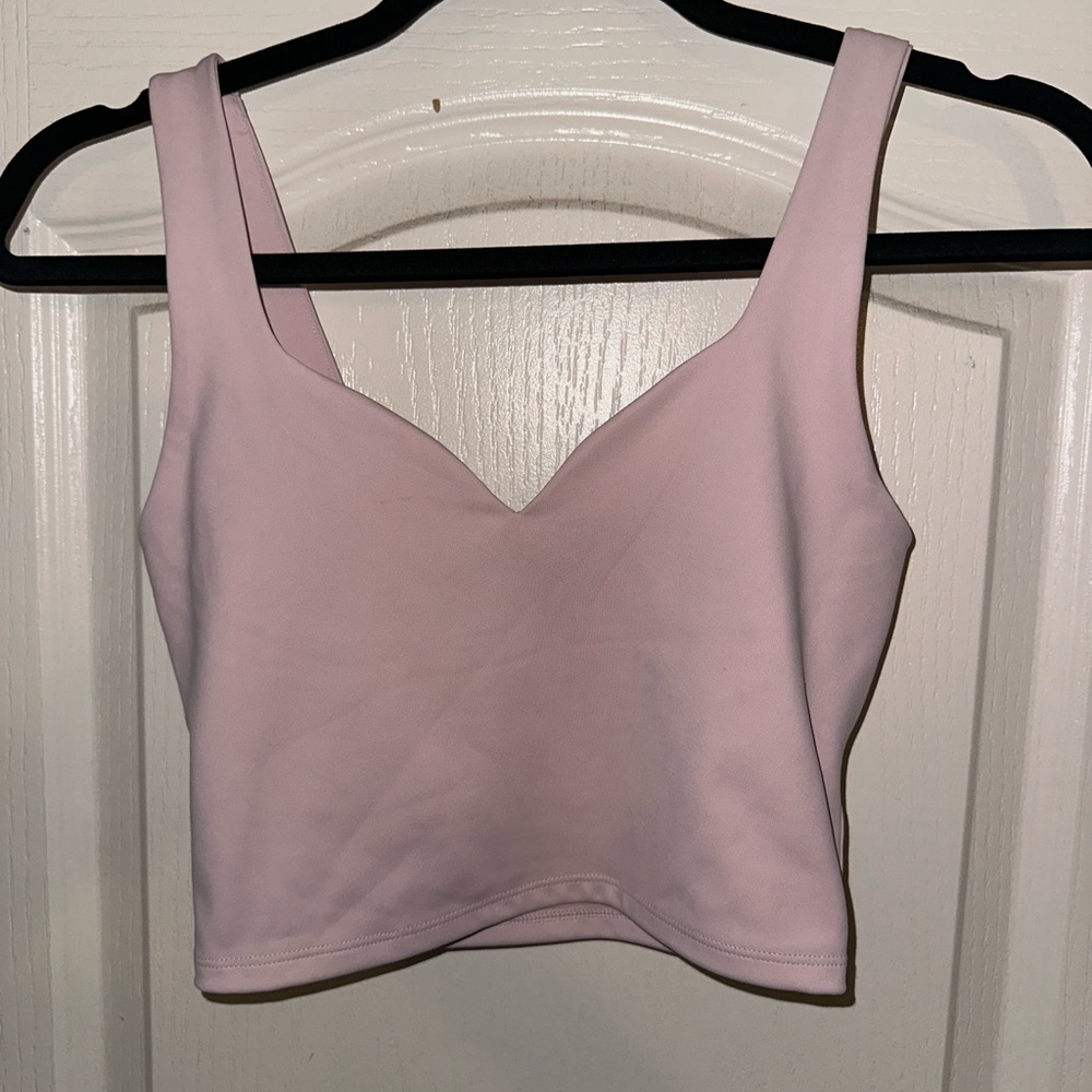 Express Body Contour High Compression Sweetheart Neckline Crop Tank